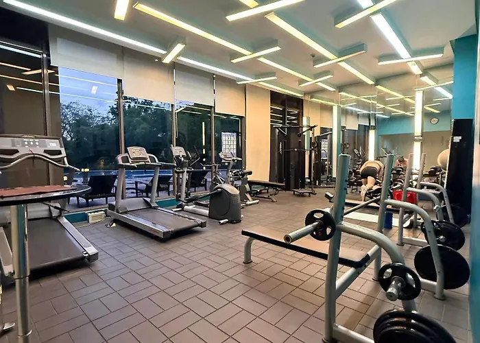Luxurious Taguig With Private Pool And Ac