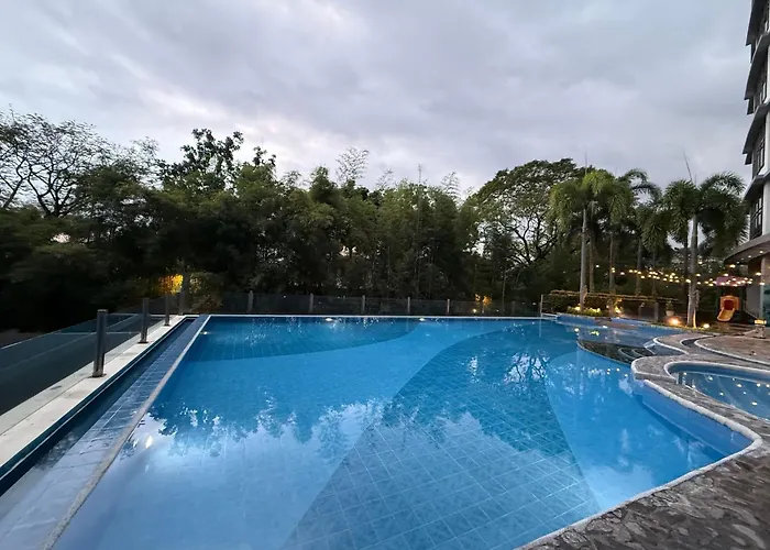 Luxurious Taguig With Private Pool And Ac Holiday home Manila